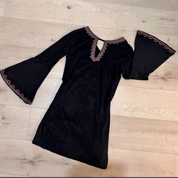 Pretty Black with Pink dress. NWT - Picture 3 of 9